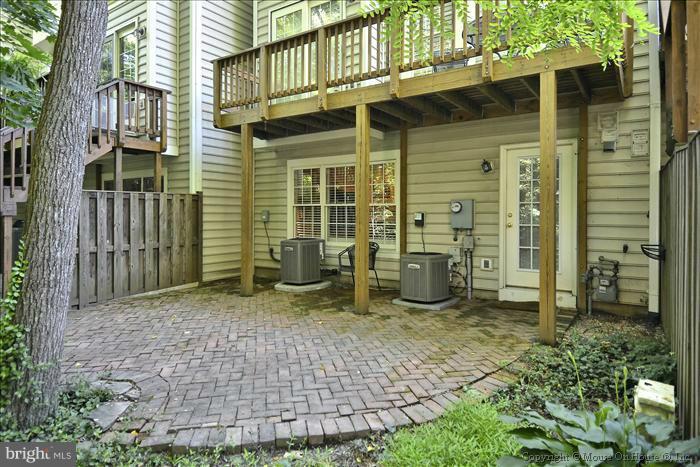 152 Rees Place Falls Church, VA 22046 - Photo 1 of 20 Exterior (Rear)