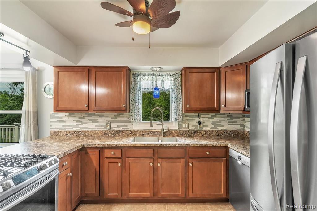 2090 Montague Road Davison, MI 48423 - Photo 12 of 61