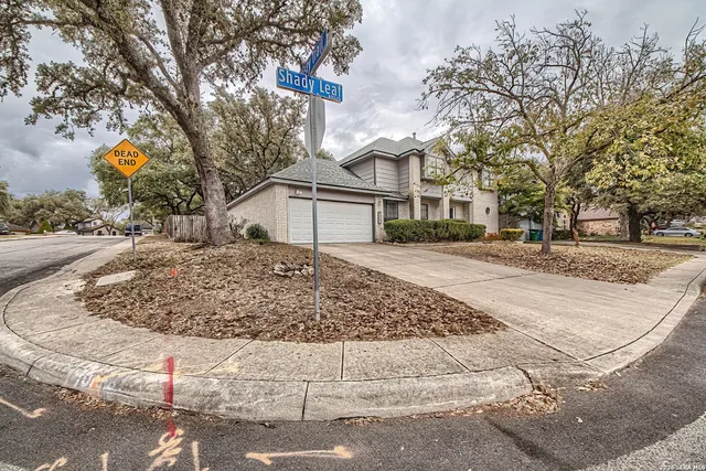 $2,700 | 8931 Shady Leaf, San Antonio, TX 78254
