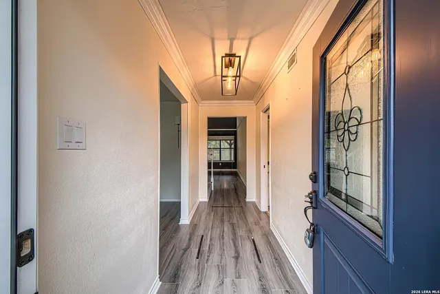 $2,700 | 8931 Shady Leaf, San Antonio, TX 78254