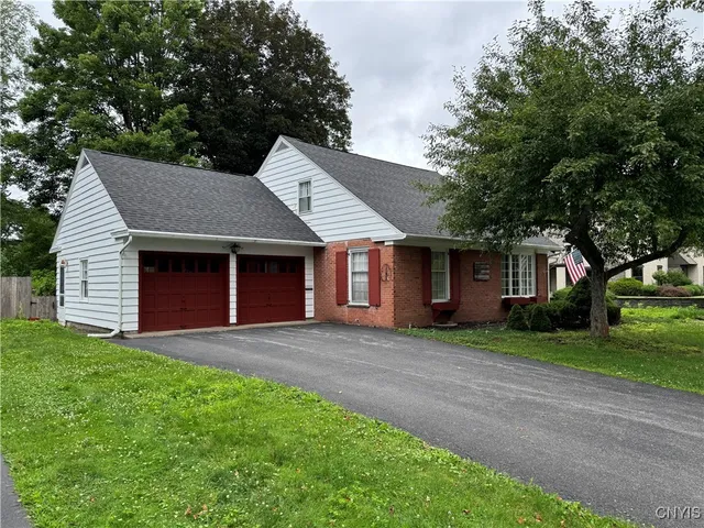 $450,000 | 34 University Avenue, Hamilton, NY 13346