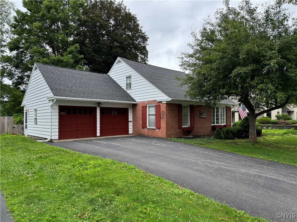 34 University Avenue Hamilton, NY 13346 - Photo 3 of 35