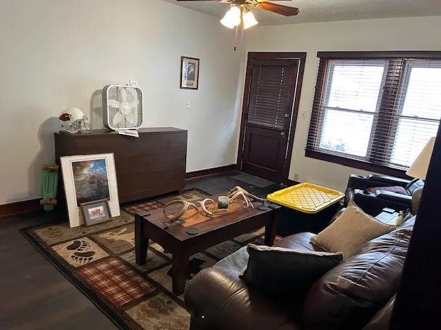 $1,100 | 311 Canal Street, Wilmington, IL 60481