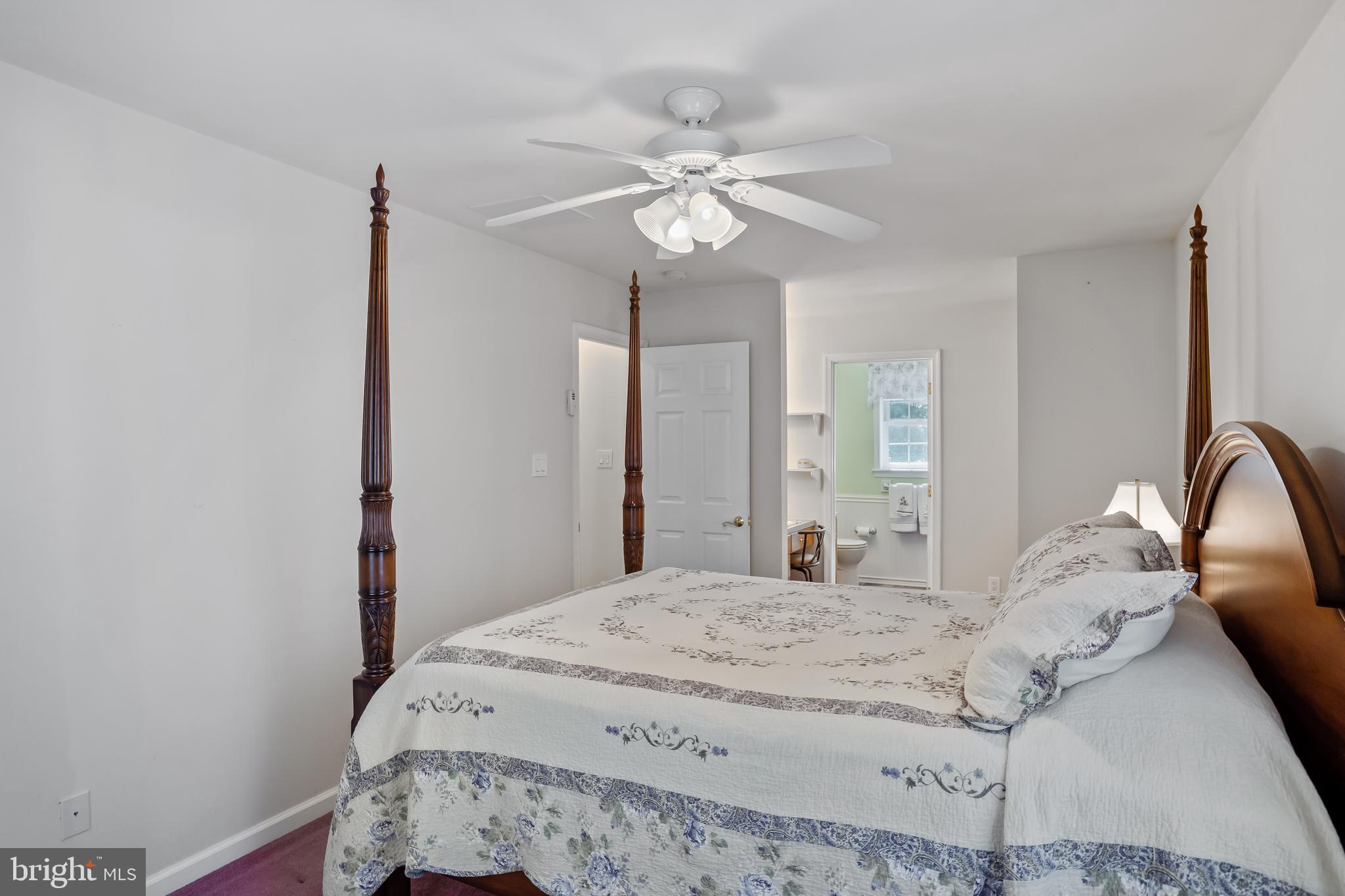912 Magnolia Road Southampton, NJ 08088 - Photo 21 of 53 Master Bedroom
