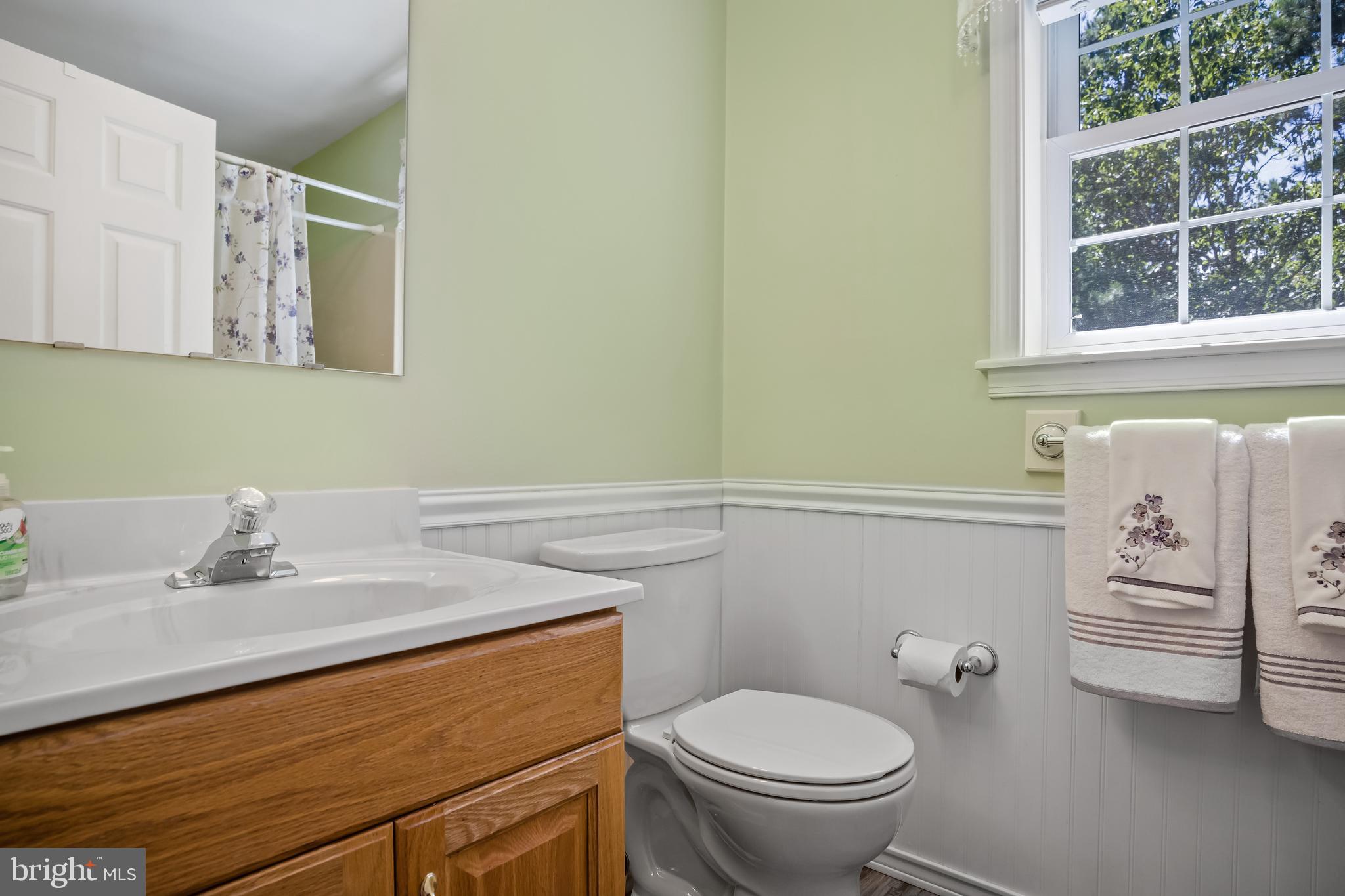 912 Magnolia Road Southampton, NJ 08088 - Photo 24 of 53 Master Bath with new flooring