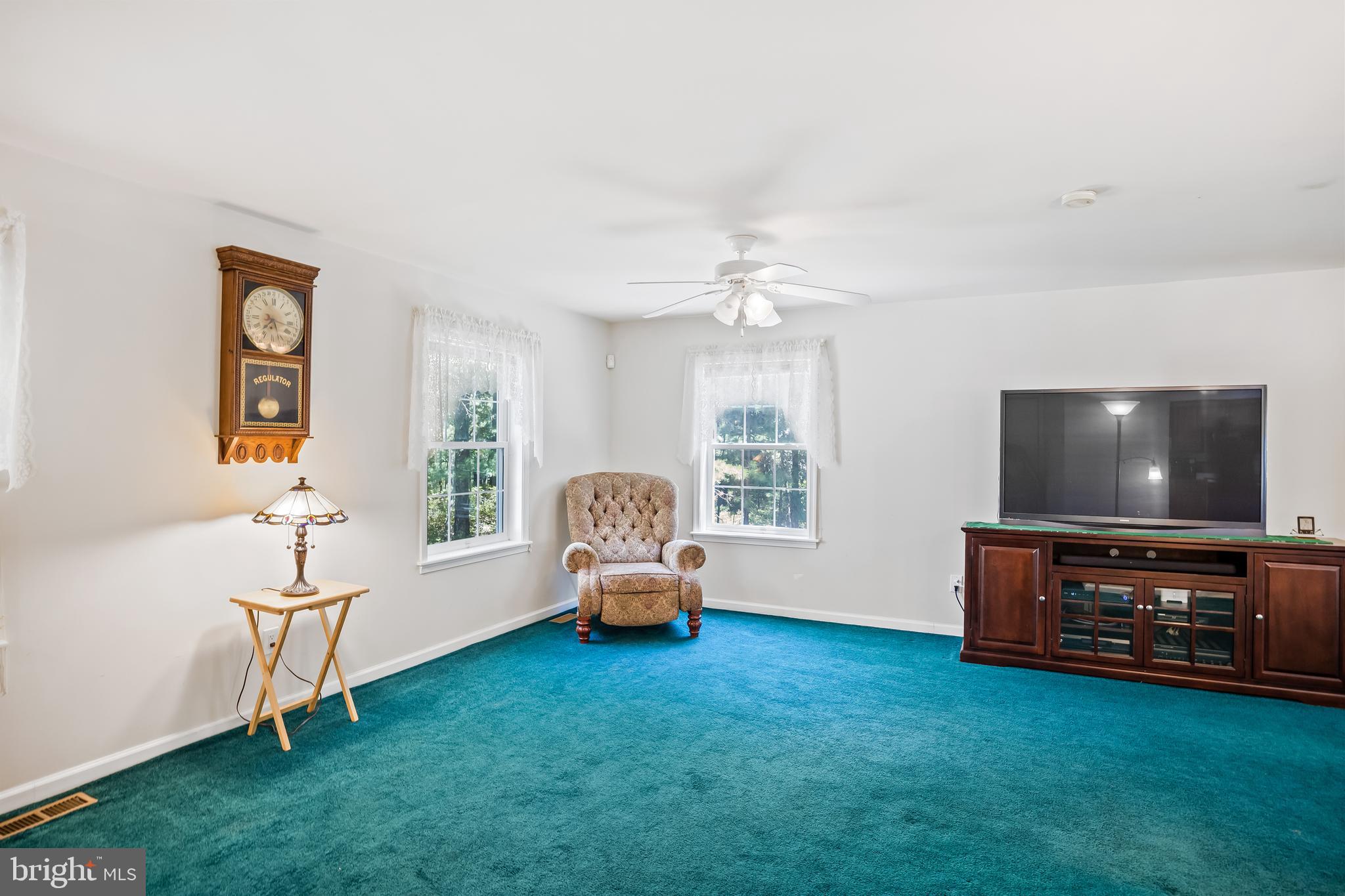 912 Magnolia Road Southampton, NJ 08088 - Photo 8 of 53