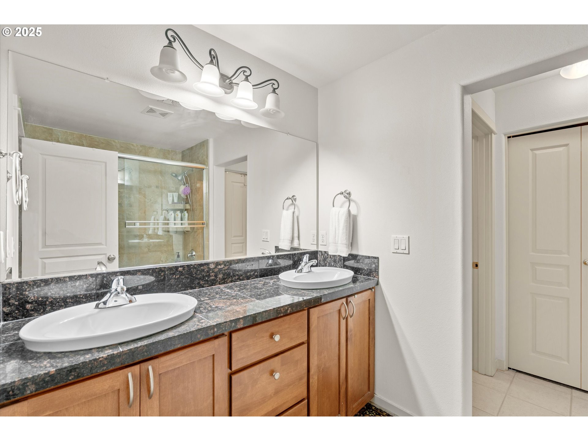 9522 Southwest 153rd Avenue Beaverton, OR 97007 - Photo 16 of 33