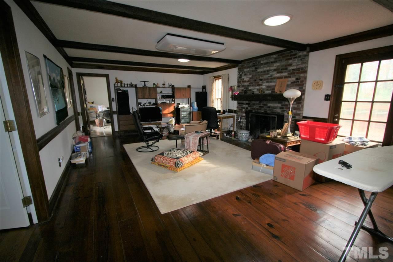 Refer to 1st floor plan to id this room on floor plan.