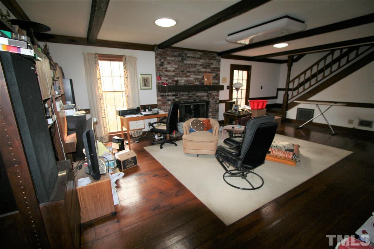 Refer to 1st floor plan to id this room on floor plan.