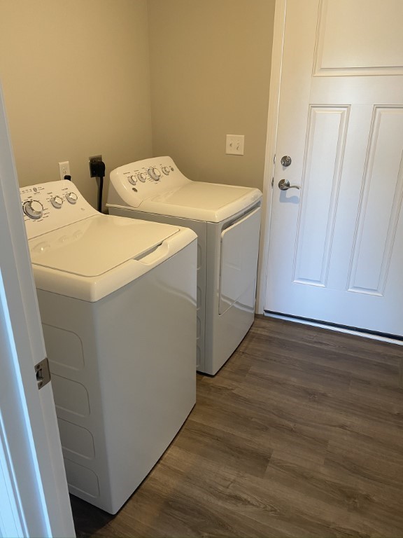 35 Winding Way Bloomington, IL 61705 - Photo 10 of 16 a utility room with dryer and washer