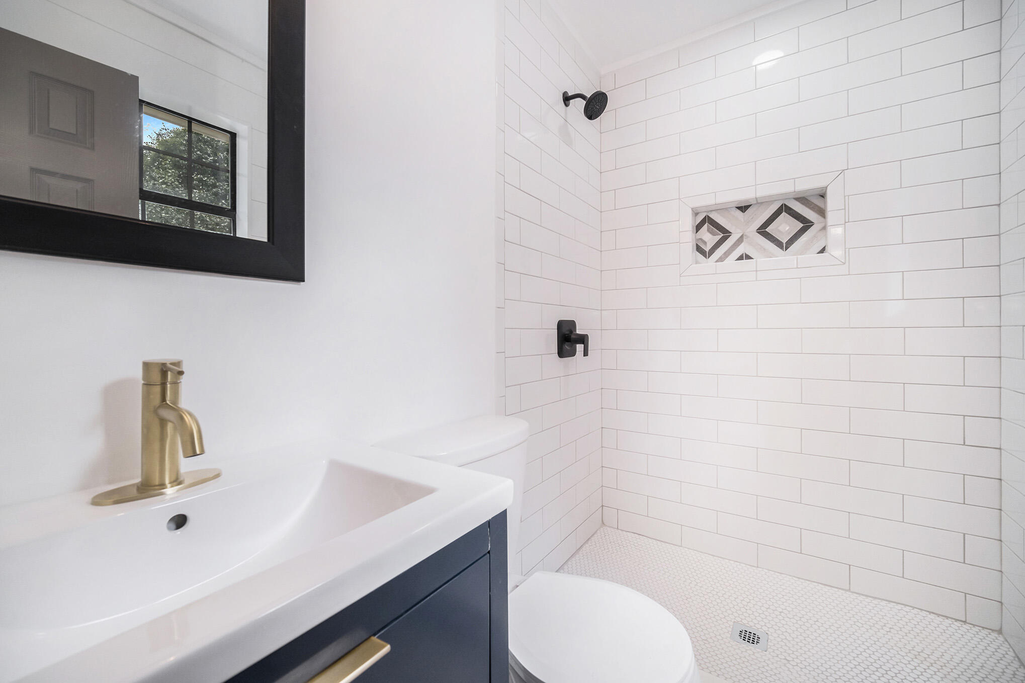 1139 Wyndham Road Charleston, SC 29412 - Photo 20 of 28 master bathroom