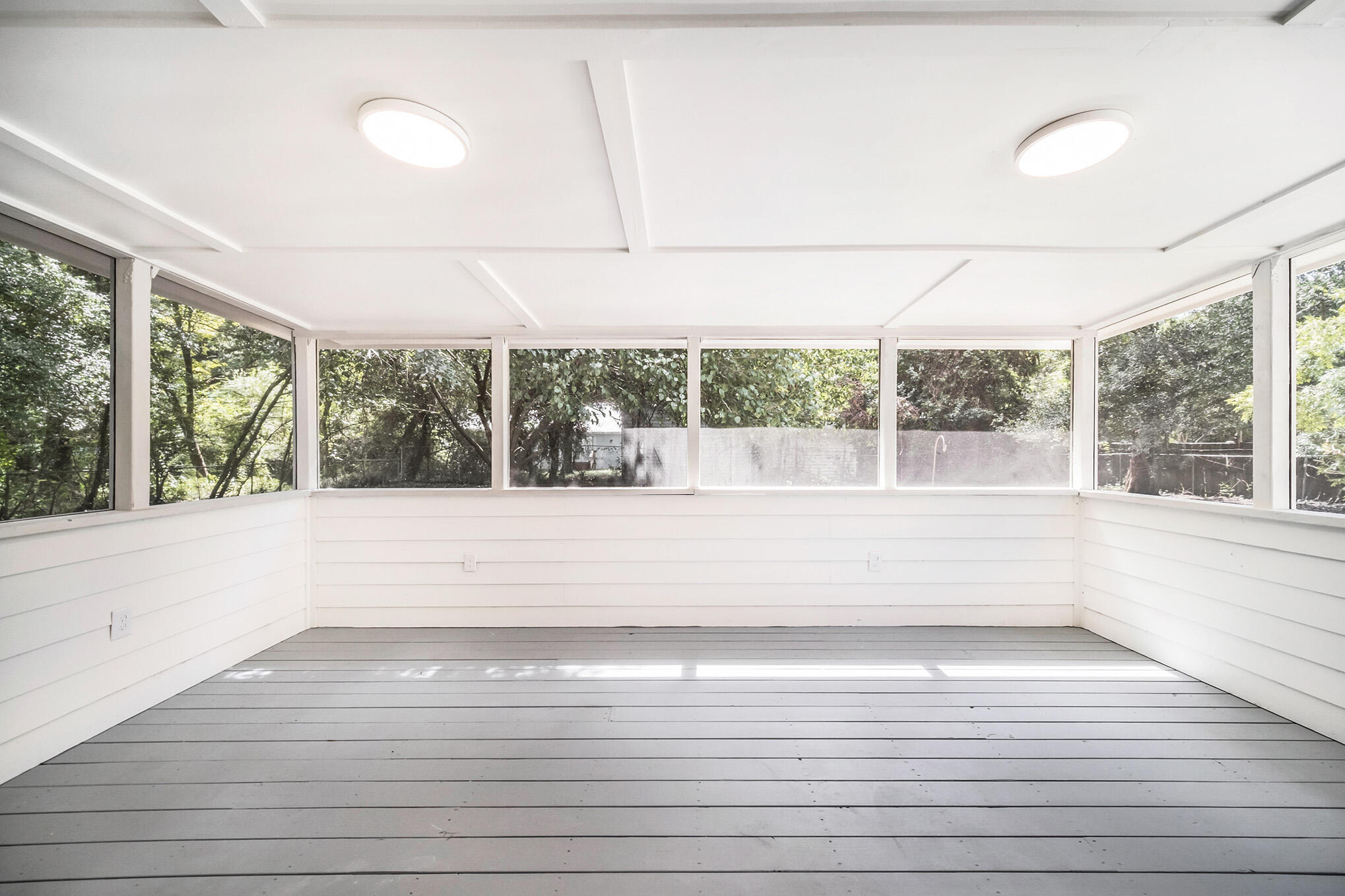 1139 Wyndham Road Charleston, SC 29412 - Photo 21 of 28 screened in porch