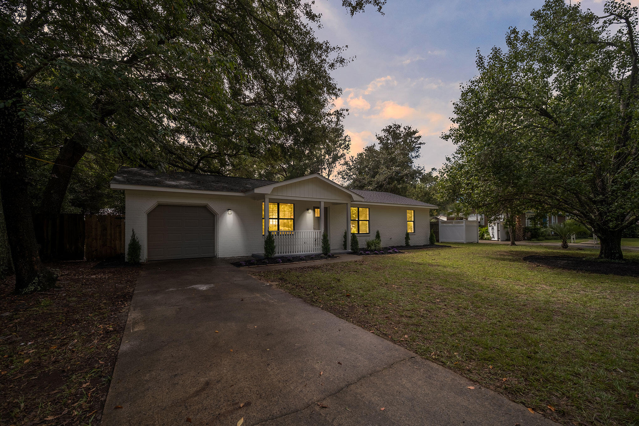 1139 Wyndham Road Charleston, SC 29412 - Photo 26 of 28 front