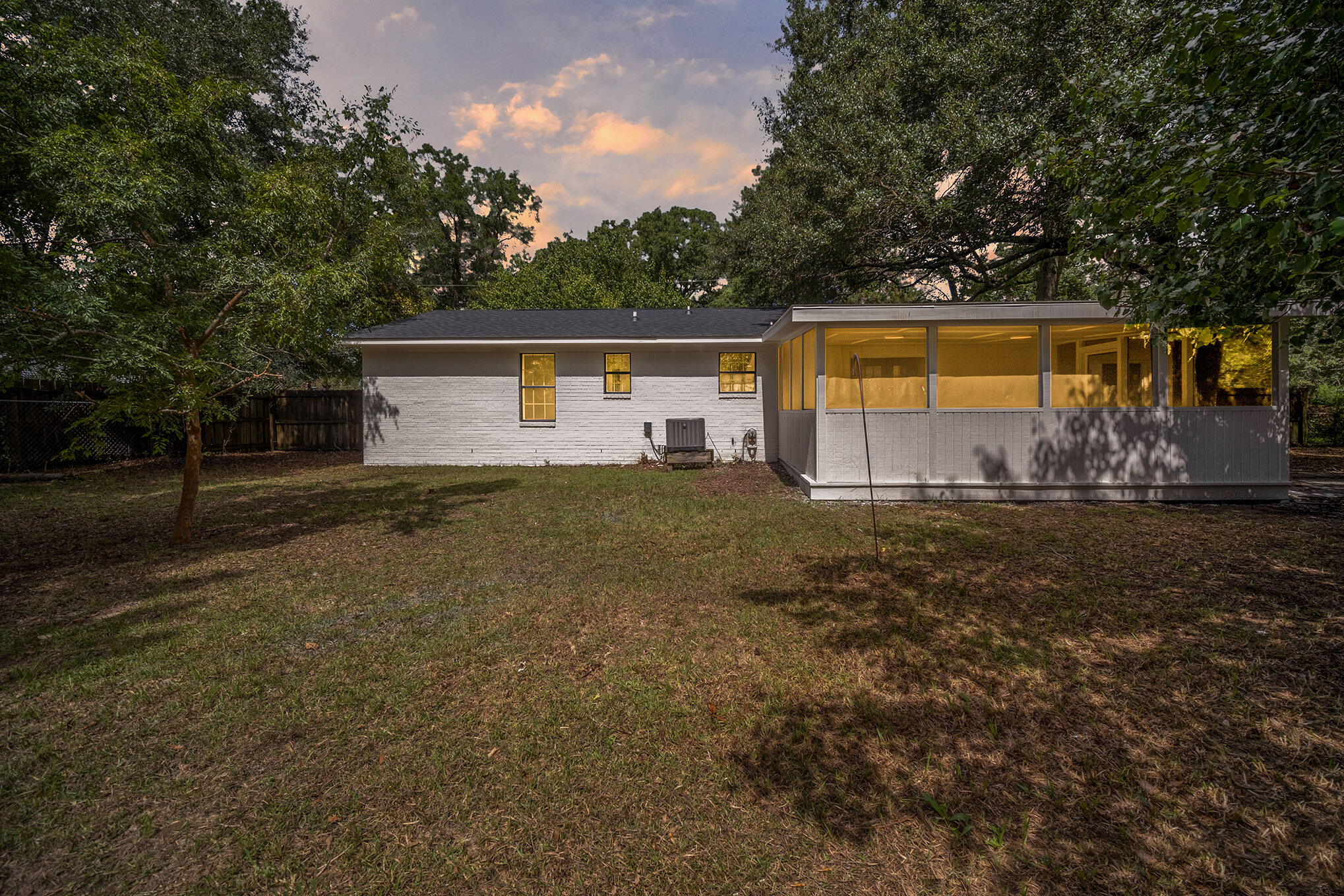 1139 Wyndham Road Charleston, SC 29412 - Photo 28 of 28 backyard