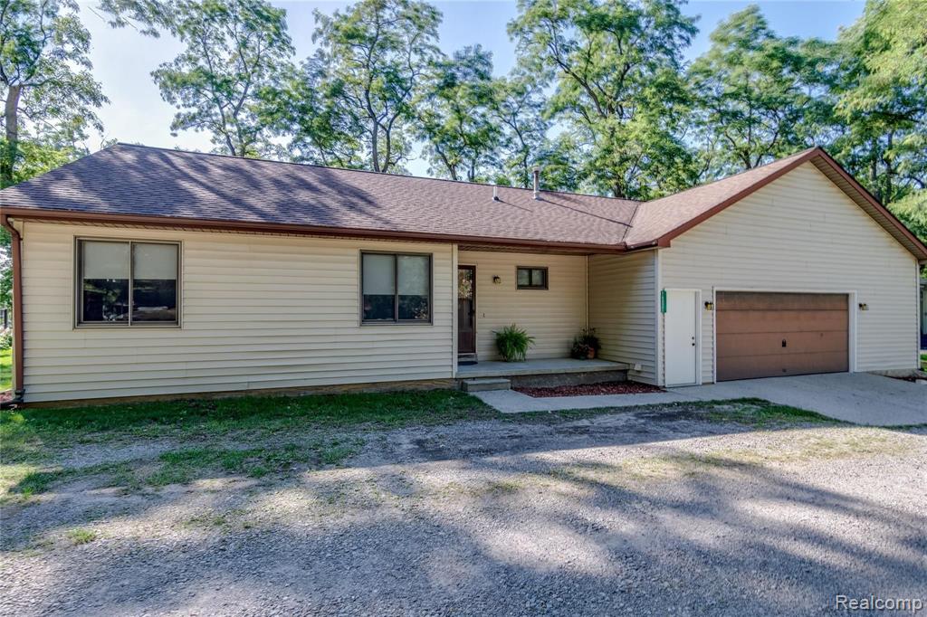 16021 Murray Road Byron, MI 48418 - Photo 21 of 56