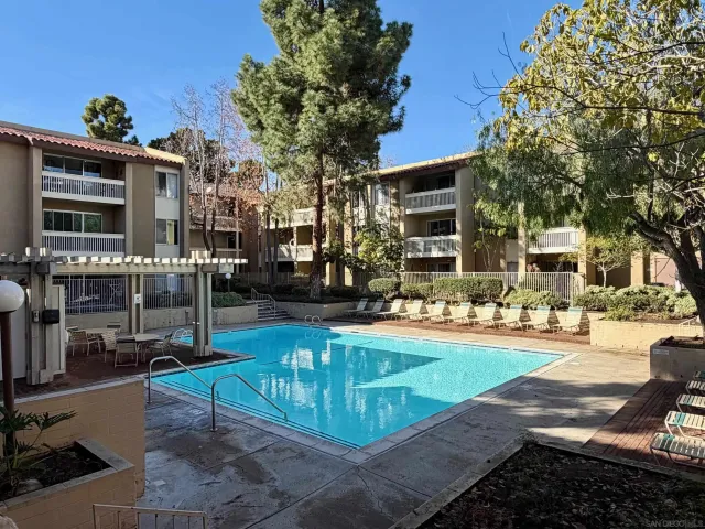 $649,900 | 1885 Diamond Street, Unit 2211, San Diego, CA 92109