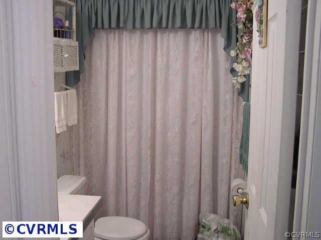 5310 Courthouse Road Providence Forge, VA 23140 - Photo 7 of 8 Other - Full Bathroom