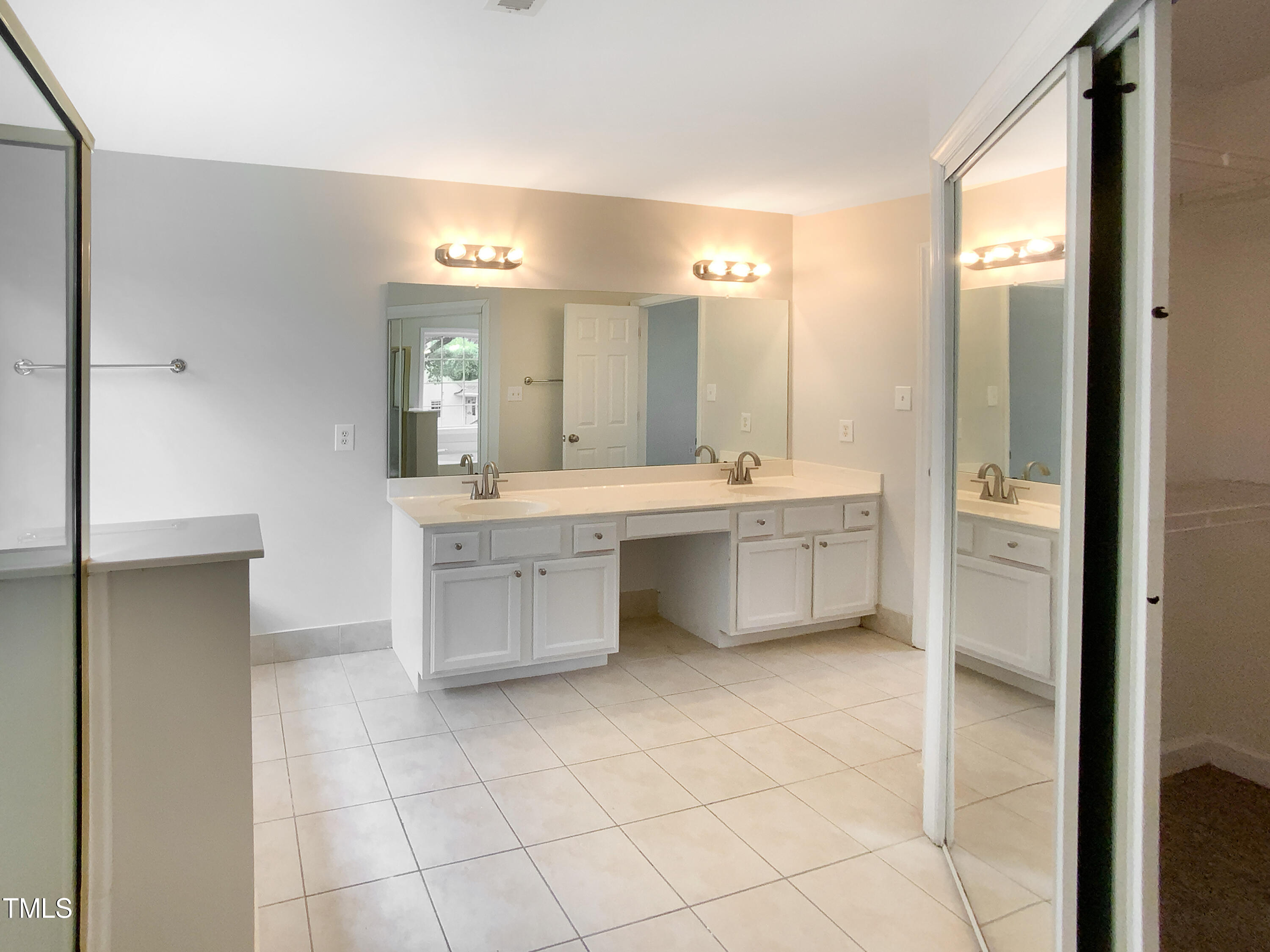 5401 Neuse View Drive Raleigh, NC 27610 - Photo 15 of 24 listing_14