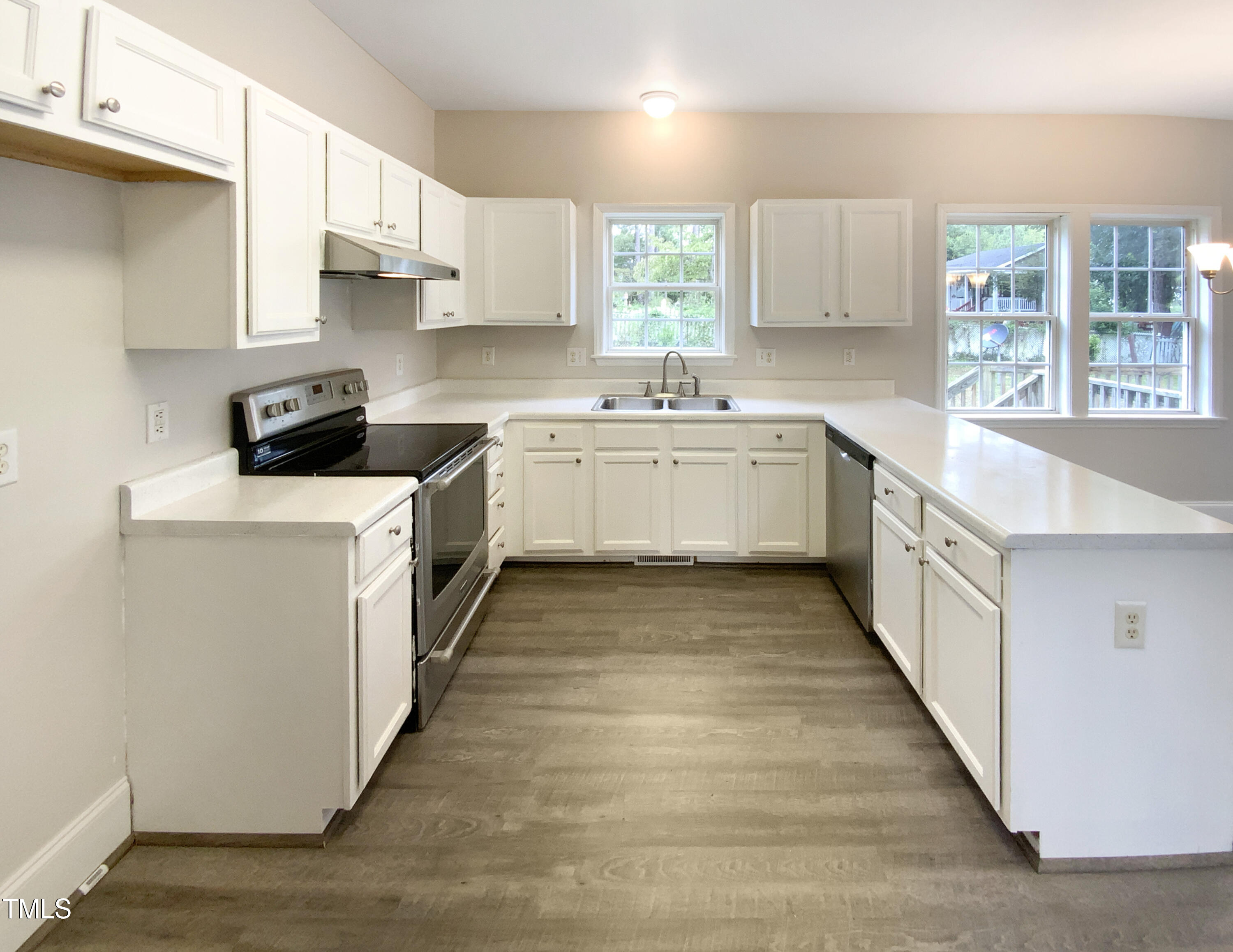 5401 Neuse View Drive Raleigh, NC 27610 - Photo 6 of 24 listing_5