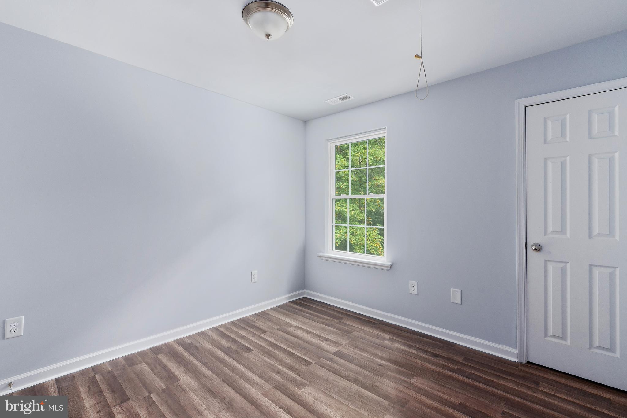 8261 Old Mill Road Pasadena, MD 21122 - Photo 29 of 40
