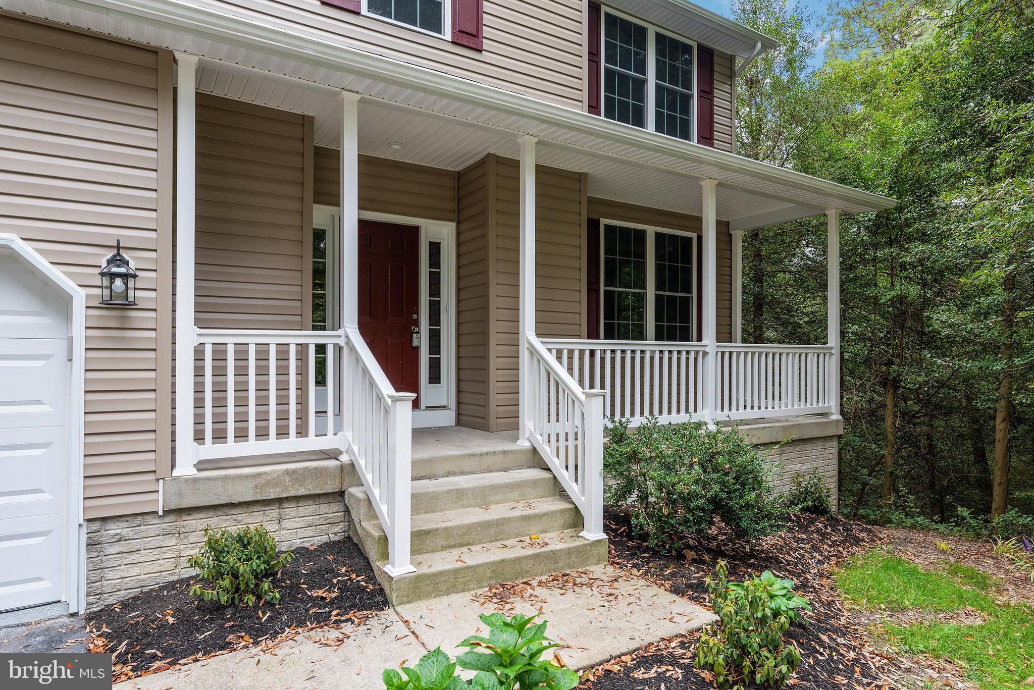 8261 Old Mill Road Pasadena, MD 21122 - Photo 4 of 40