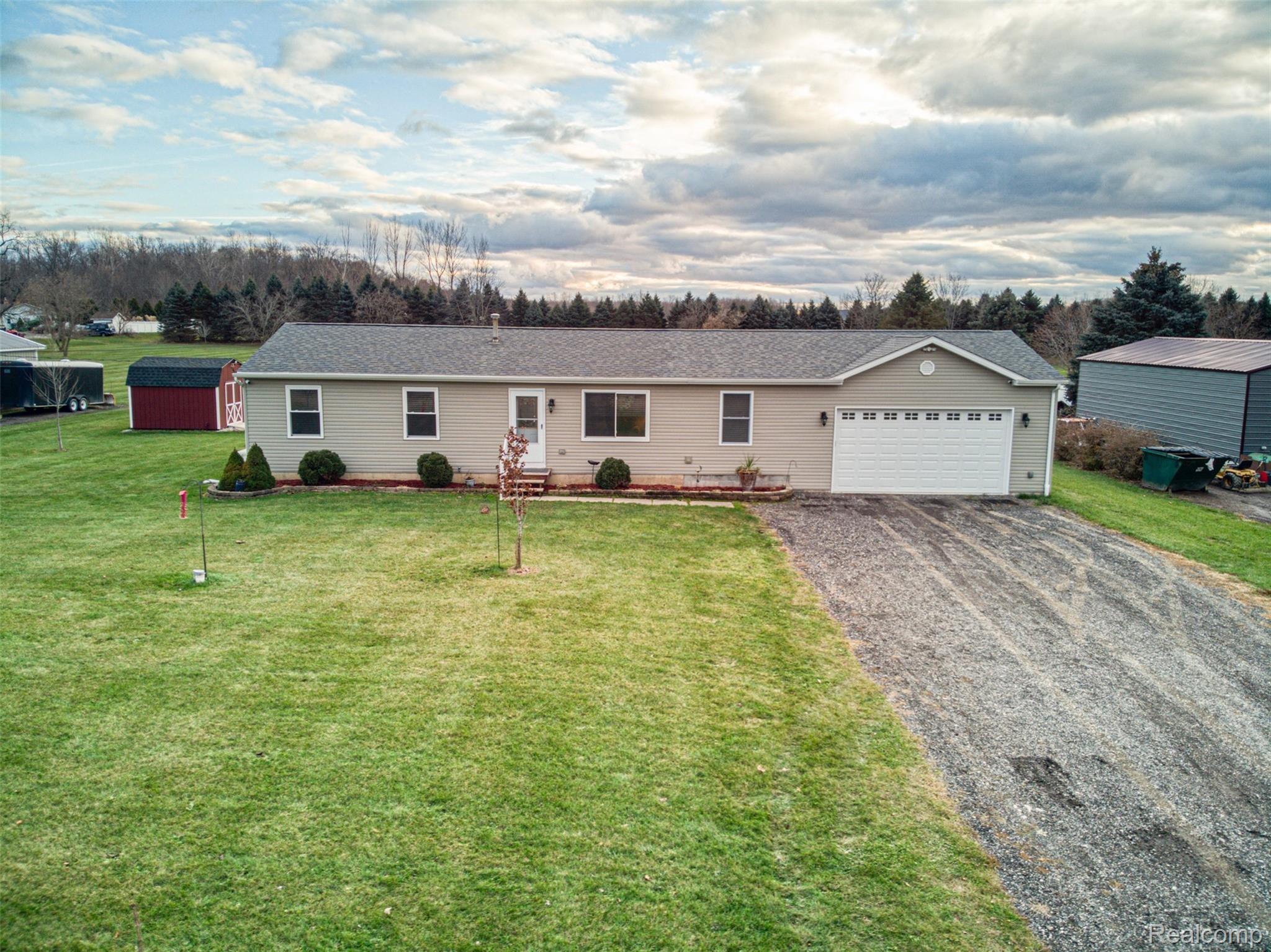 10285 Converse Road Fowlerville, MI 48836 - Photo 1 of 30 10285 Converse front - Copy.jpg