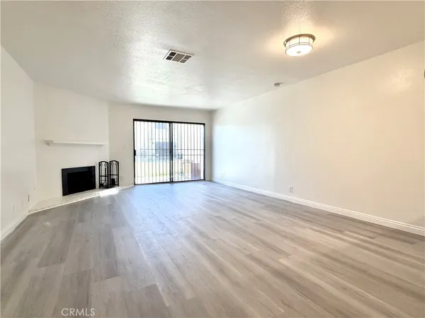 $349,998 | 936 Fairway Avenue, Unit 26, Colton, CA 92324