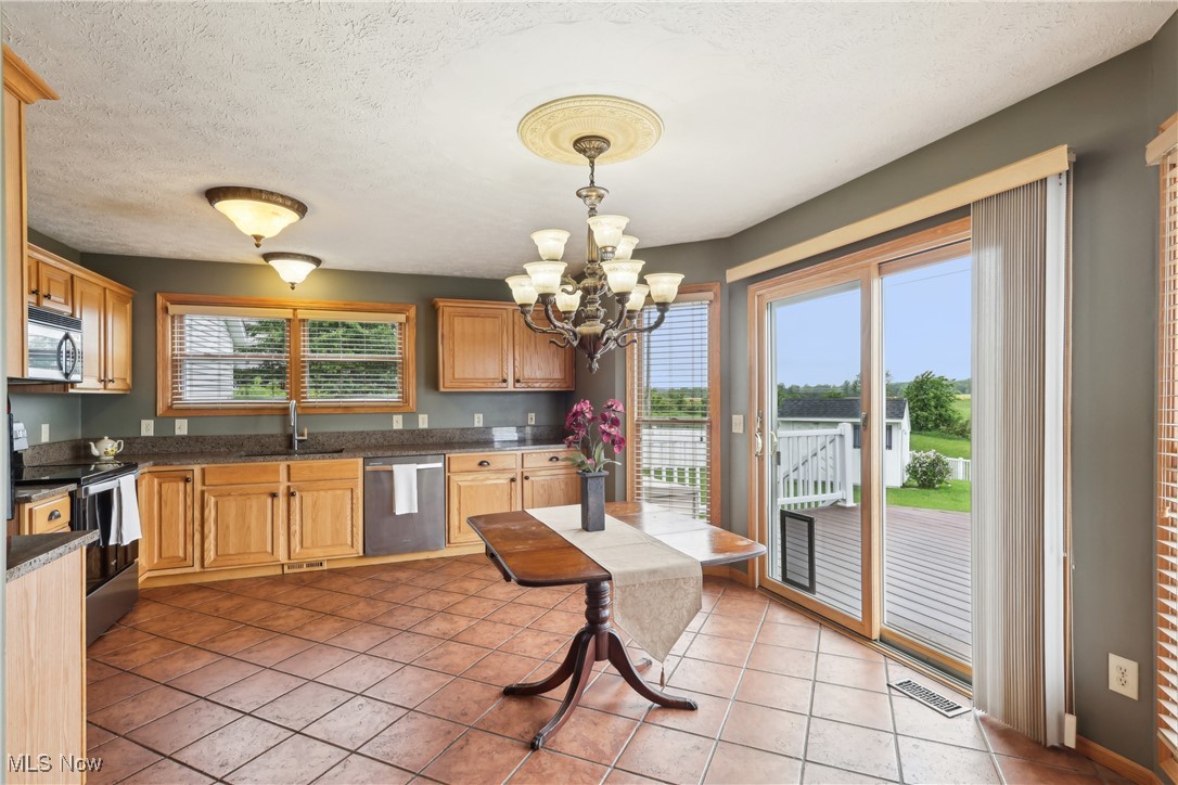 108 Joshua Drive Rittman, OH 44270 - Photo 7 of 44 Kitchen with stainless steel appliances,