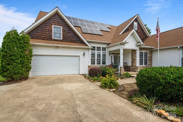 $599,900 | 30 Linn Garden Lane, Swannanoa, NC 28778