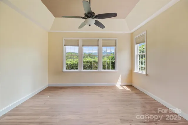 $599,900 | 30 Linn Garden Lane, Swannanoa, NC 28778