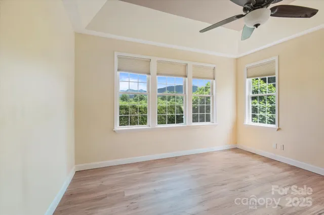 $599,900 | 30 Linn Garden Lane, Swannanoa, NC 28778