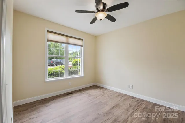 $599,900 | 30 Linn Garden Lane, Swannanoa, NC 28778