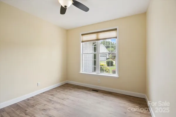 $599,900 | 30 Linn Garden Lane, Swannanoa, NC 28778