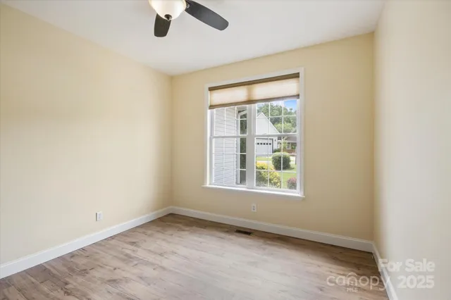 $599,900 | 30 Linn Garden Lane, Swannanoa, NC 28778