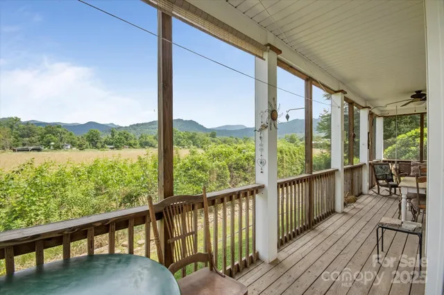$599,900 | 30 Linn Garden Lane, Swannanoa, NC 28778