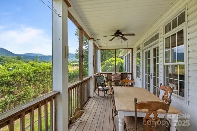 $599,900 | 30 Linn Garden Lane, Swannanoa, NC 28778