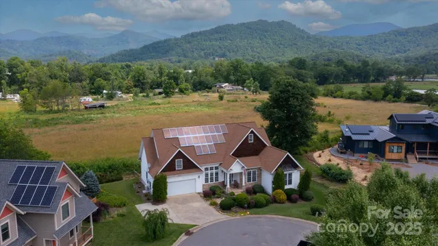 $599,900 | 30 Linn Garden Lane, Swannanoa, NC 28778