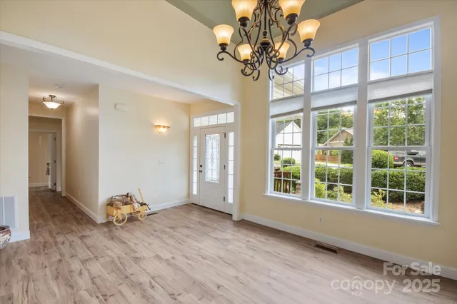 $599,900 | 30 Linn Garden Lane, Swannanoa, NC 28778