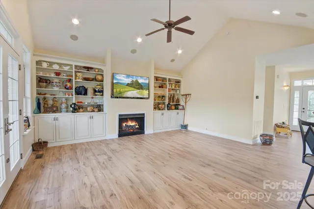 $599,900 | 30 Linn Garden Lane, Swannanoa, NC 28778