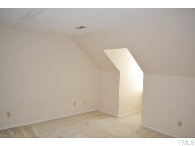 5616 Split Oak Way Raleigh, NC 27609 - Photo 13 of 20 Gallery Image 13