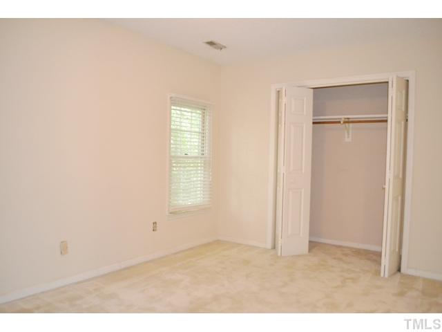 5616 Split Oak Way Raleigh, NC 27609 - Photo 19 of 20 Gallery Image 19
