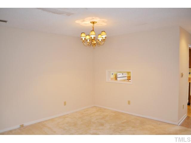 5616 Split Oak Way Raleigh, NC 27609 - Photo 3 of 20 Gallery Image 3