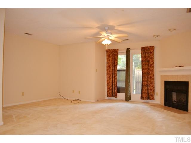 5616 Split Oak Way Raleigh, NC 27609 - Photo 5 of 20 Gallery Image 5