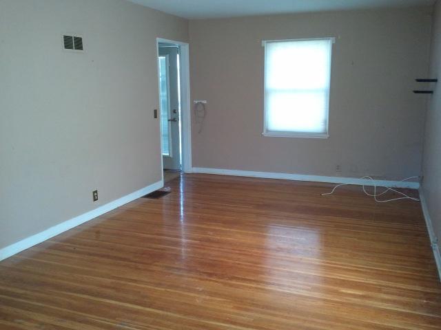 131 Edgemont Road Rochester, NY 14620 - Photo 4 of 19 Living Room