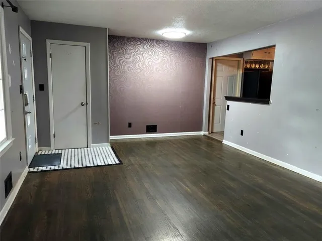 $180,000 | 12308 East 42nd Street South, Independence, MO 64055