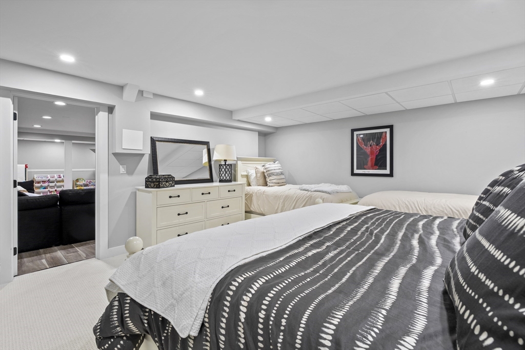 102 Cairn Ridge Road Falmouth, MA 02536 - Photo 29 of 38