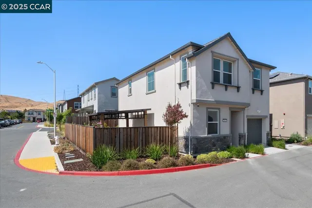 $4,250 | 300 Hideaway Lane, Pittsburg, CA 94565