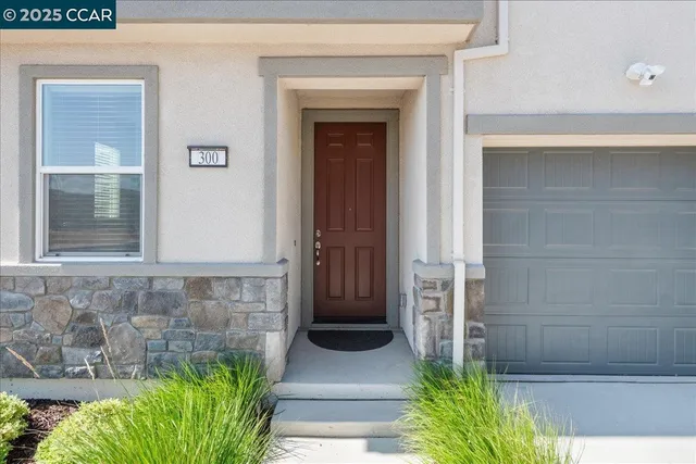 $4,250 | 300 Hideaway Lane, Pittsburg, CA 94565