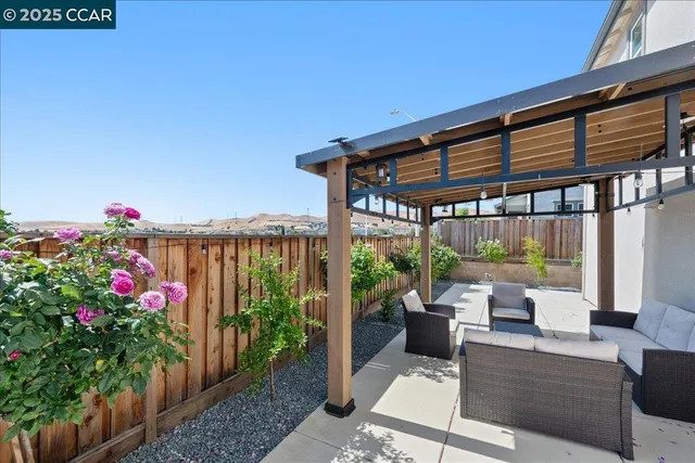 $4,250 | 300 Hideaway Lane, Pittsburg, CA 94565