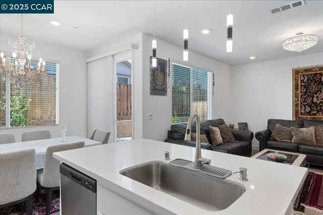 $4,250 | 300 Hideaway Lane, Pittsburg, CA 94565